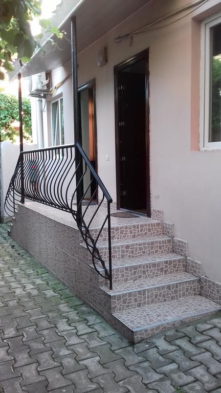Light House Hotel Batumi Eksteriør billede